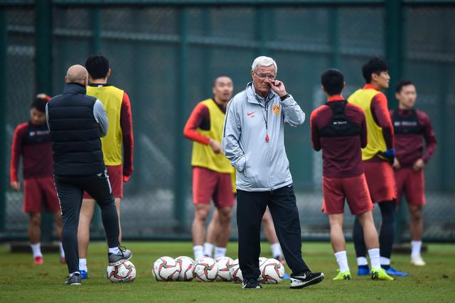 C罗下周年满40岁 职业生涯已经打进920球